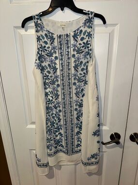Max Studio White Sleeveless Dress with Blue Floral Print